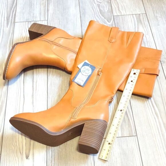 (A-1284) Universal Thread Tan Davina Boots Size 9.5 - Picture 4 of 11